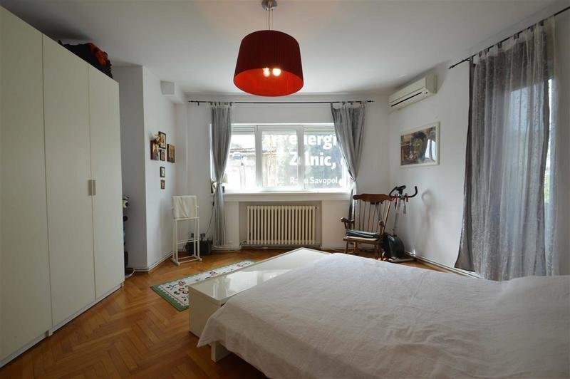 Piata Romana, povestea unui apartament rar, pe Jules Michelet